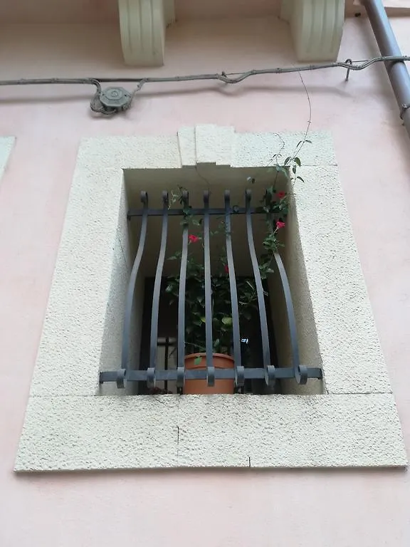 Cirasa Villa Ragusa 0*,
